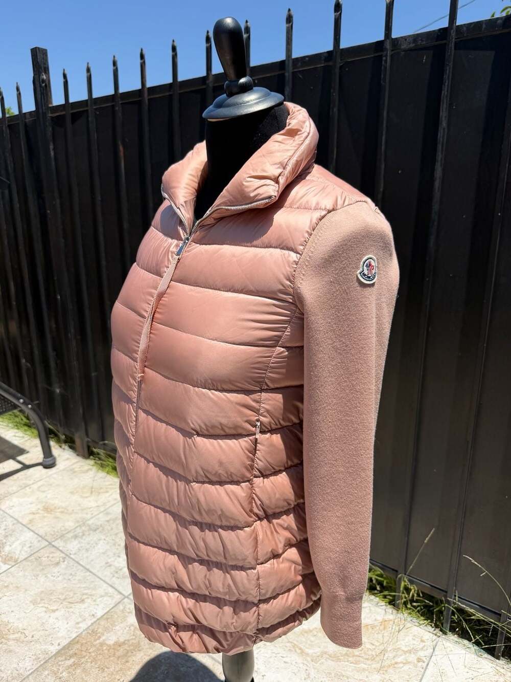 Moncler Goose Down Tricot Cardigan in Dusty Pink/Rose Size M